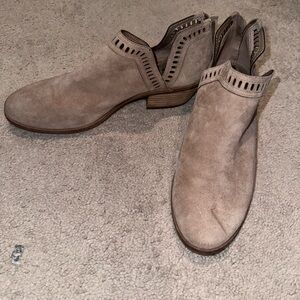Women's Tan Ankle Boots